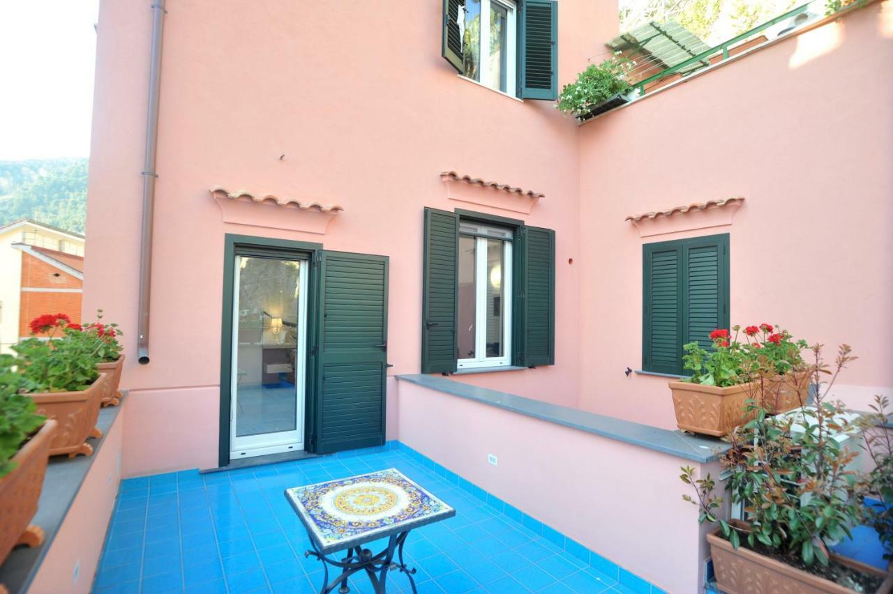 Dipino Accommodation Maiori Exterior photo